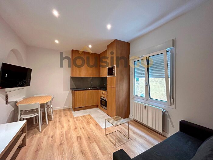 Casas en venta y pisos alquiler - 1