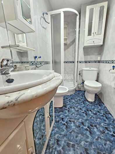 Casas en venta y pisos alquiler - 2