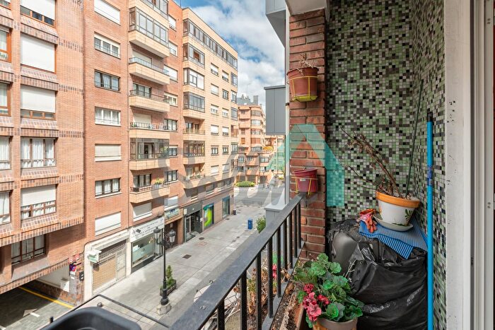 Casas en venta y pisos alquiler - 2