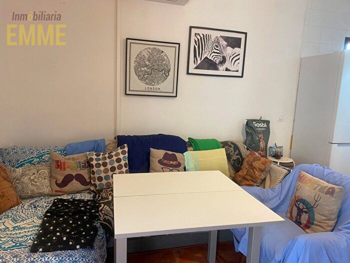 Casas en venta y pisos alquiler - 1