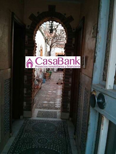 Casas en venta y pisos alquiler - 2