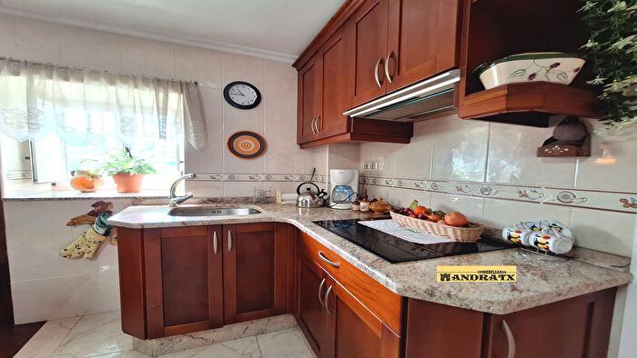 Casas en venta y pisos alquiler - 1