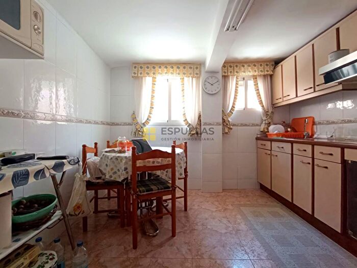 Casas en venta y pisos alquiler - 2