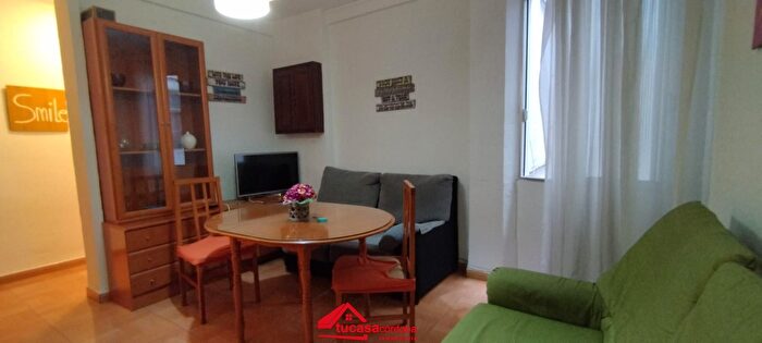 Casas en venta y pisos alquiler - 1