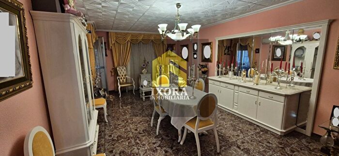 Casas en venta y pisos alquiler - 1