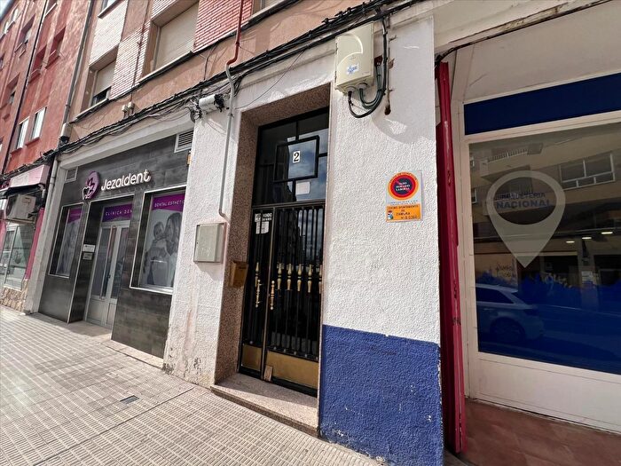 Casas en venta y pisos alquiler - 2