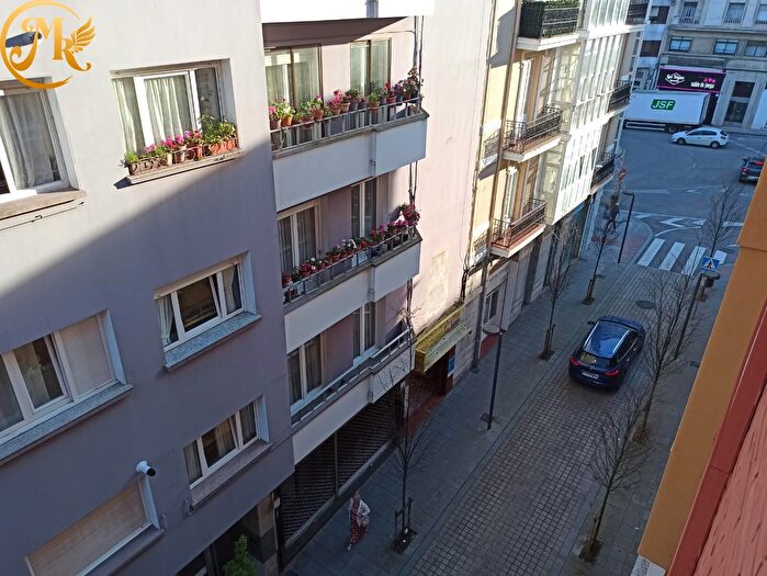 Casas en venta y pisos alquiler - 2