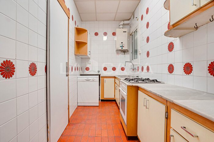 Casas en venta y pisos alquiler - 2
