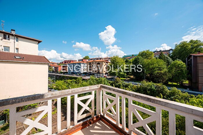 Casas en venta y pisos alquiler - 3