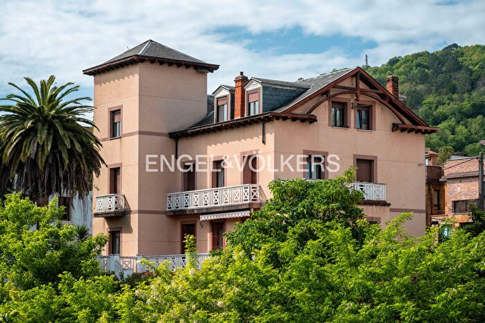 Casas en venta y pisos alquiler - 2