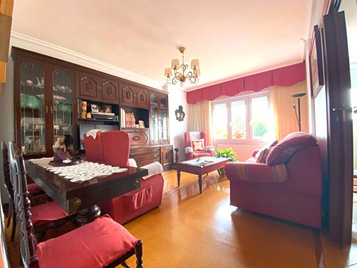 Casas en venta y pisos alquiler - 1