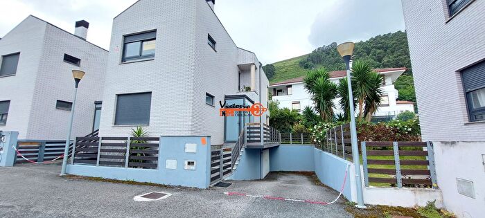 Casa en venta en Oriñón Allendelagua, CastroUrdiales de 4 habitaciones
