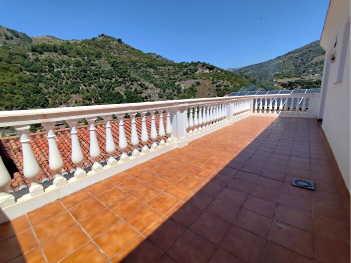 Casa en venta en Almuñecar Centro, Almuñécar de 3 habitaciones