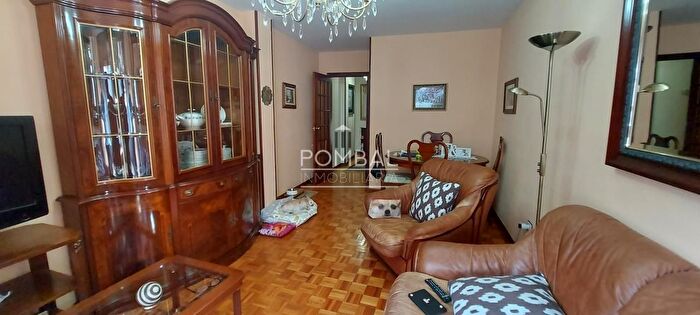 Piso en venta en Ventiun, Ourense Capital de 3 habitaciones