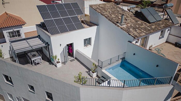 Casas en venta y pisos alquiler - 1