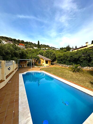 Casa en venta en Palausaverdera, Girona de 4 habitaciones