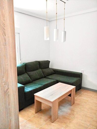 Casas en venta y pisos alquiler - 1