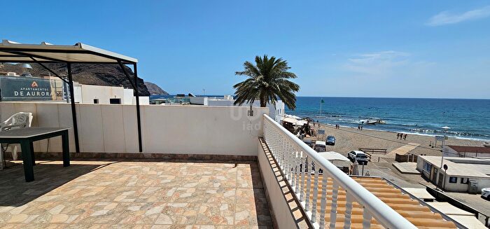 Piso en venta en Las Negras, Níjar de 5 habitaciones