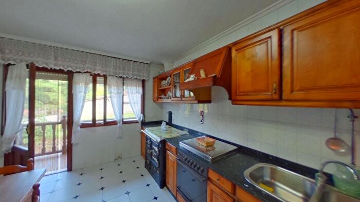Casas en venta y pisos alquiler - 3
