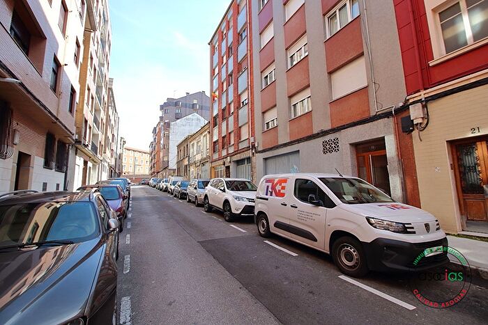 Casas en venta y pisos alquiler - 1
