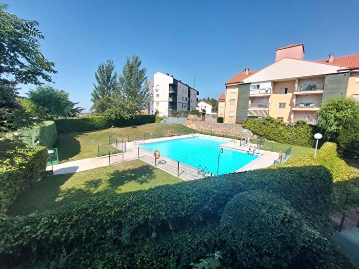 Casas en venta y pisos alquiler - 1
