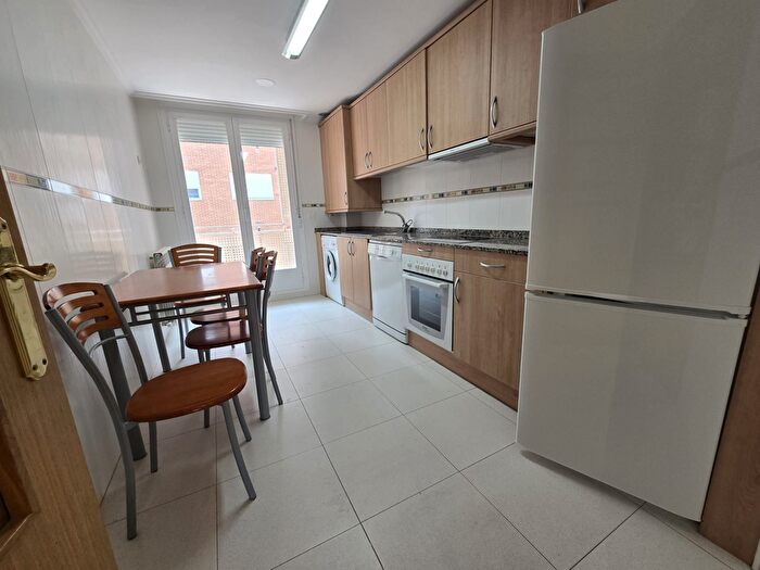 Piso en venta en Villamediana de Iregua, La Rioja de 3 habitaciones