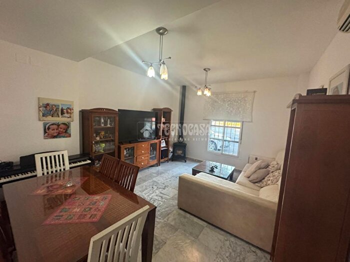 Casas en venta y pisos alquiler - 2