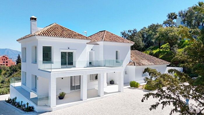 Casa en venta en Ojén, Málaga de 4 habitaciones