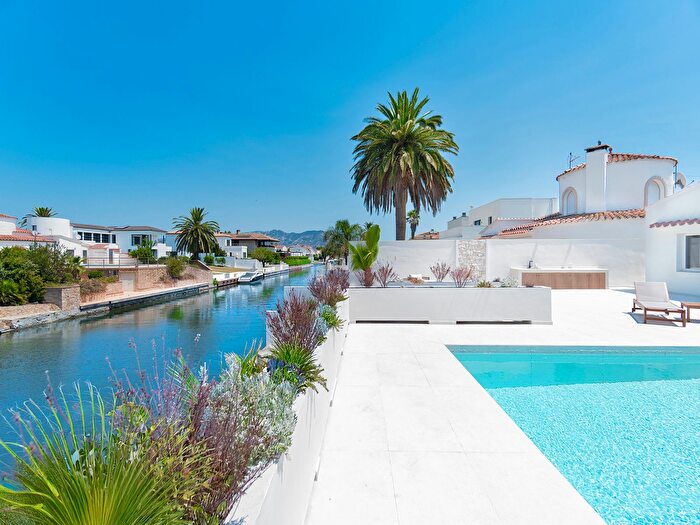 Casa en venta en Francolí Freser Noguera, Empuriabrava de 4 habitaciones