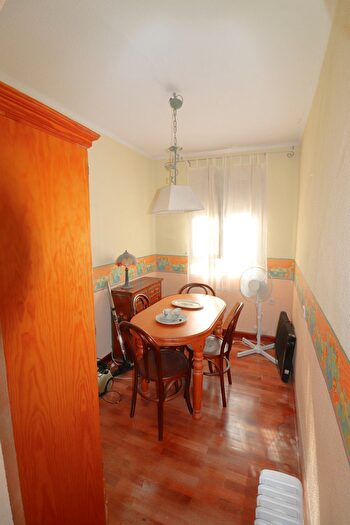 Casas en venta y pisos alquiler - 2