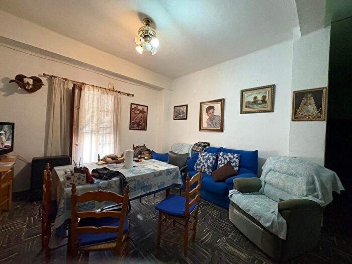 Casa en venta en Cheste, Valencia de 5 habitaciones