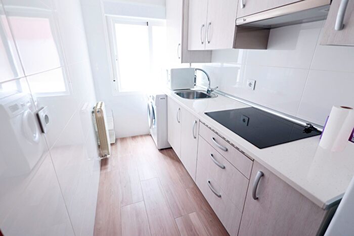 Casas en venta y pisos alquiler - 2