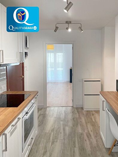 Casas en venta y pisos alquiler - 3