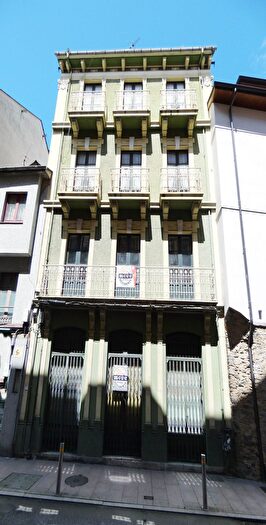 Casas en venta y pisos alquiler - 1