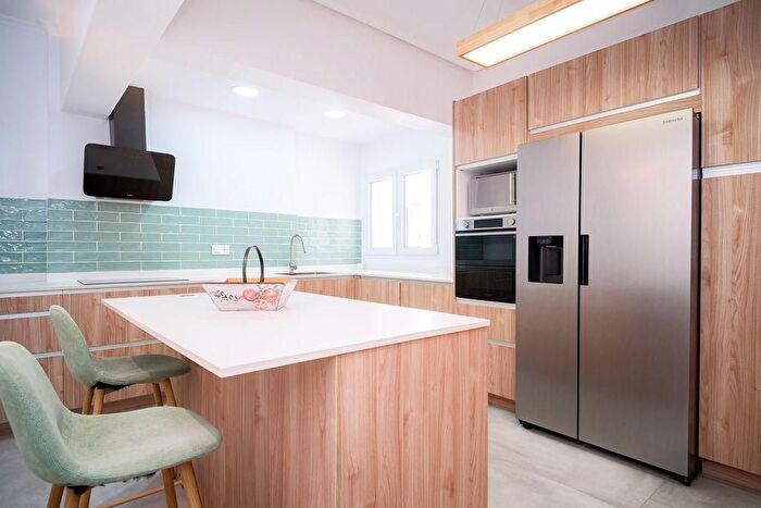 Casas en venta y pisos alquiler - 2