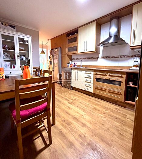 Casas en venta y pisos alquiler - 2