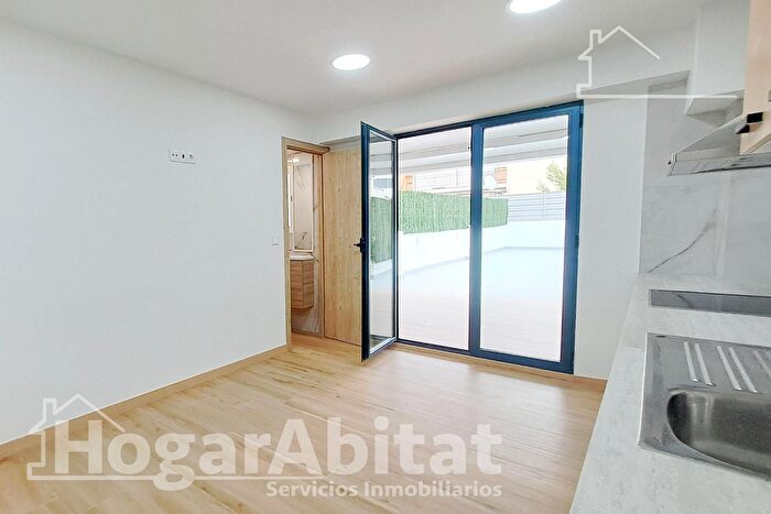 Casas en venta y pisos alquiler - 2