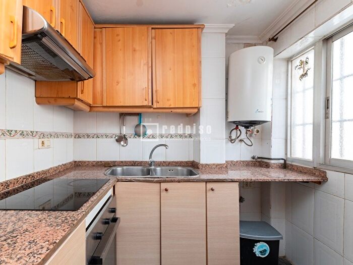 Casas en venta y pisos alquiler - 1