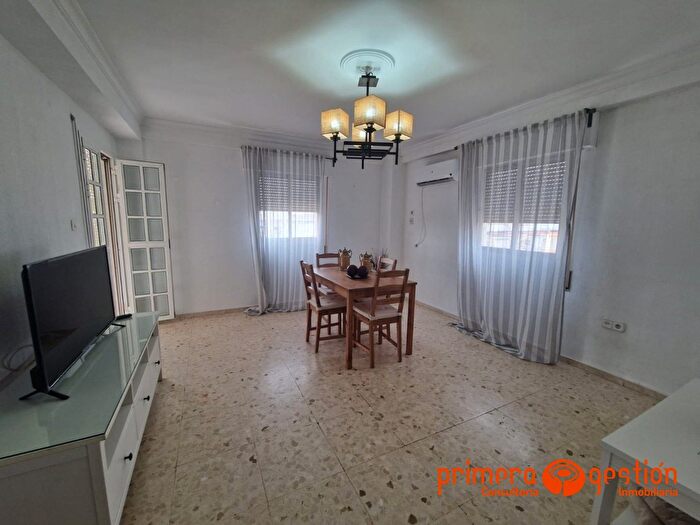 Casas en venta y pisos alquiler - 1