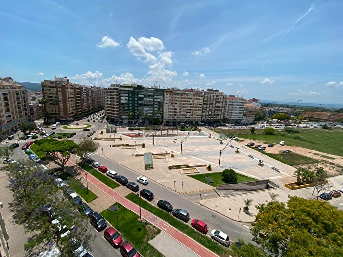 Casas en venta y pisos alquiler - 1