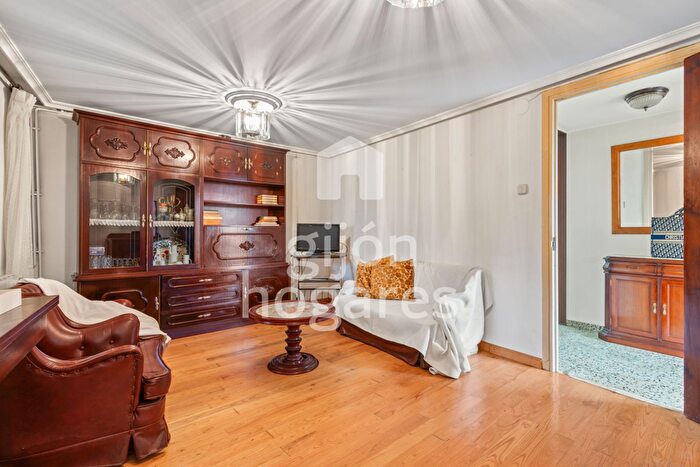Casas en venta y pisos alquiler - 2
