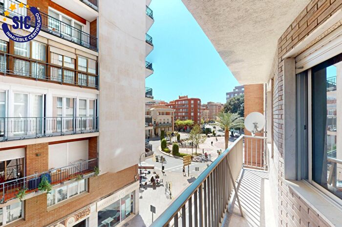 Casas en venta y pisos alquiler - 1
