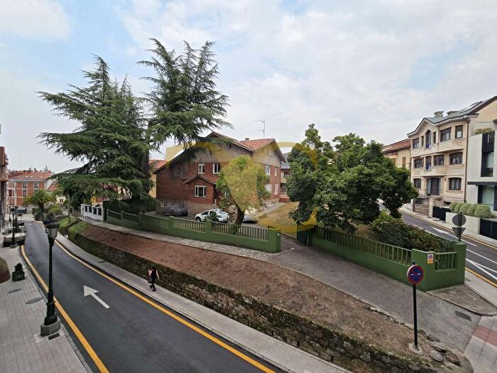 Casas en venta y pisos alquiler - 3