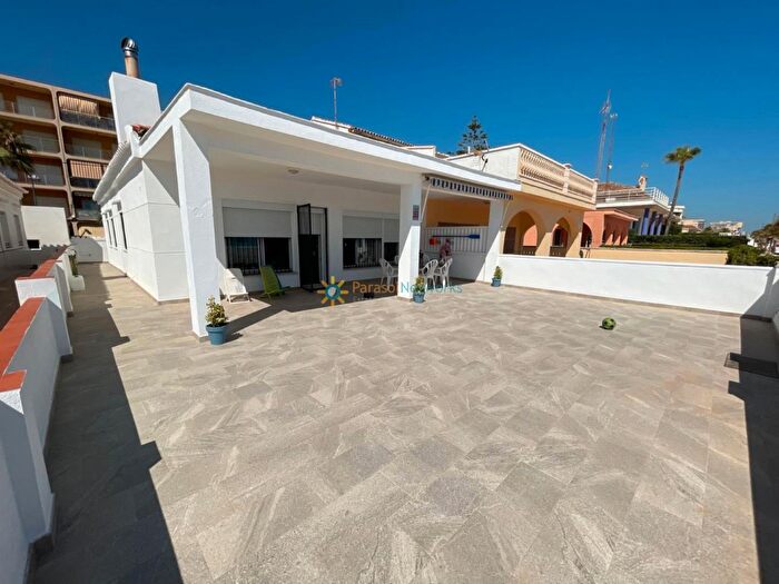 Casas en venta y pisos alquiler - 1