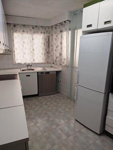 Casas en venta y pisos alquiler - 2