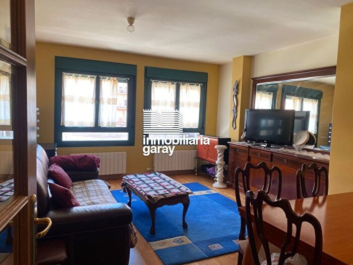 Casas en venta y pisos alquiler - 1