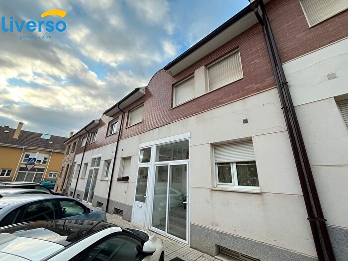 Casas en venta y pisos alquiler - 1