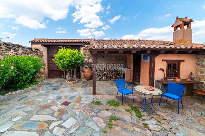 Casas en venta y pisos alquiler - 1