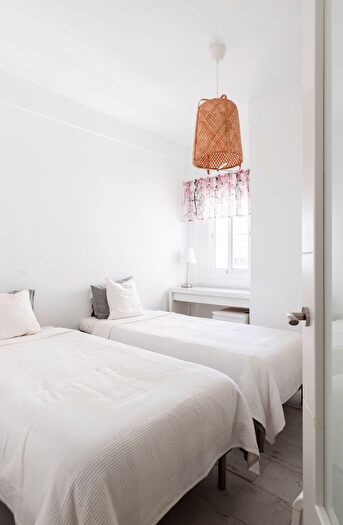 Casas en venta y pisos alquiler - 3