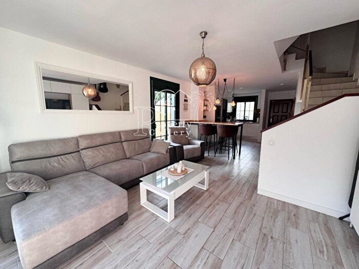Casas en venta y pisos alquiler - 3